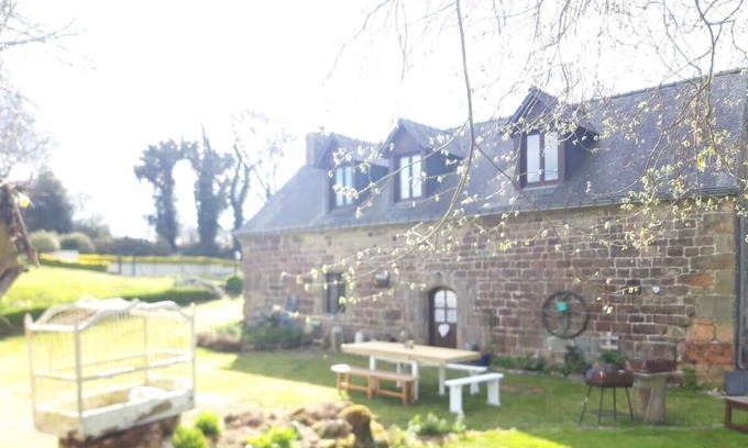 Langoelan Casa | --Gîte "La Châtaigne"--