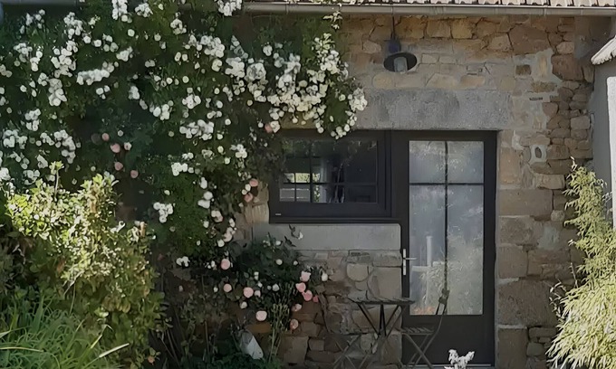 Carolles Casa | Gîte la dunette, a cosy nest
