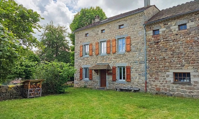 Saint-Symphorien Casa | Gîte La Fontaine 10/12 Personnes
