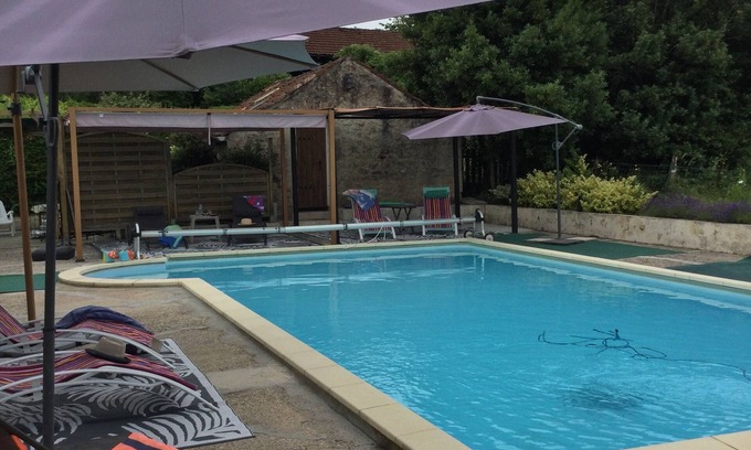 Sainte-Colombe-de-Duras Casa | Gîte la Grande Ourse 80m2 Avec Piscine au Calme à la Campagne Sans vis à vis