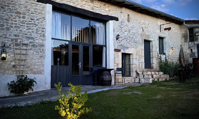 Champagne-et-Fontaine Cabaña | Gîte "La Longère", Domaine Métairie des Gâcheries, Dordogne/Périgord Vert