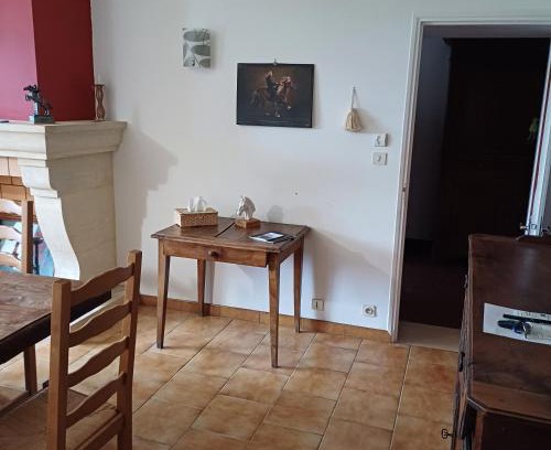Montignac-Charente Apartamento | Gîte la maison du bonheur