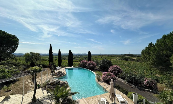 Saint-Guiraud Casa | Gîte la Majorelle T3 de 92 m² + Terrasses, Jardin