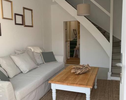 Guitres Casa | Gîte La Petite Maison