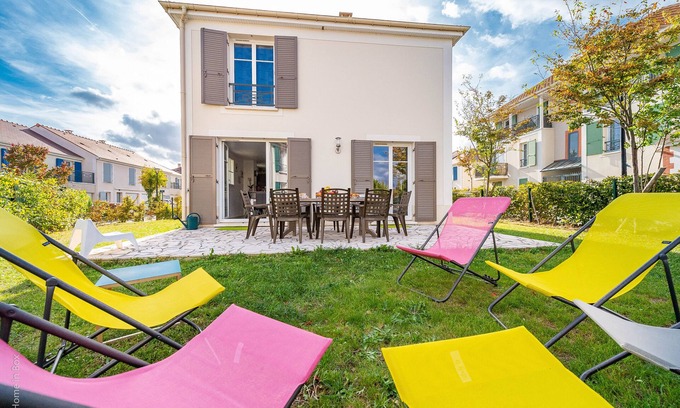 Magny-le-Hongre Villa | Gîte La Villa Omagny París Marne-la-Vallée