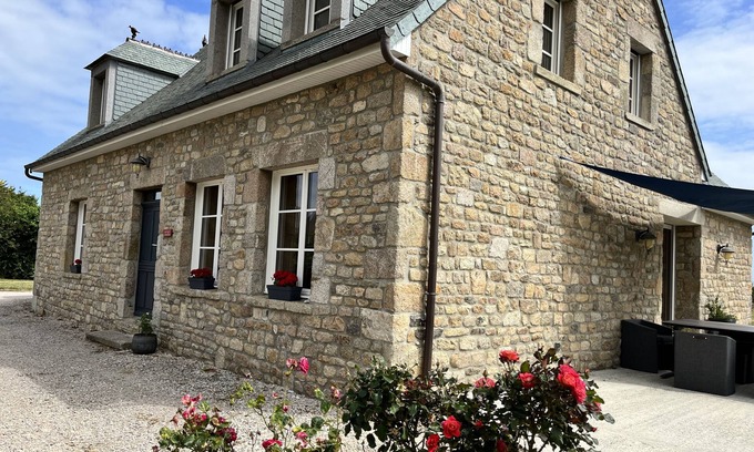 Sainte-Genevieve Casa | Gîte Lalbizia