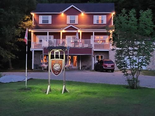 Chelsea Cama Y Desayuno | Gîte Le Trésor Caché Bed & Breakfast