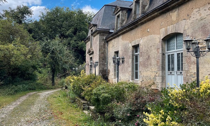 Val-d'Oust Casa | Gîte 'les écuries' para 14 personas.
