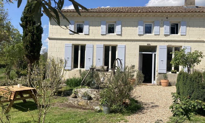 Saint-Dizant-du-Gua Condominio | Gîte les ganivelles