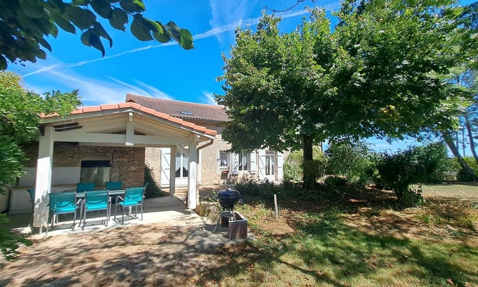 Saint-Pierre-de-Buzet Otro | Gîte "Les Glycines