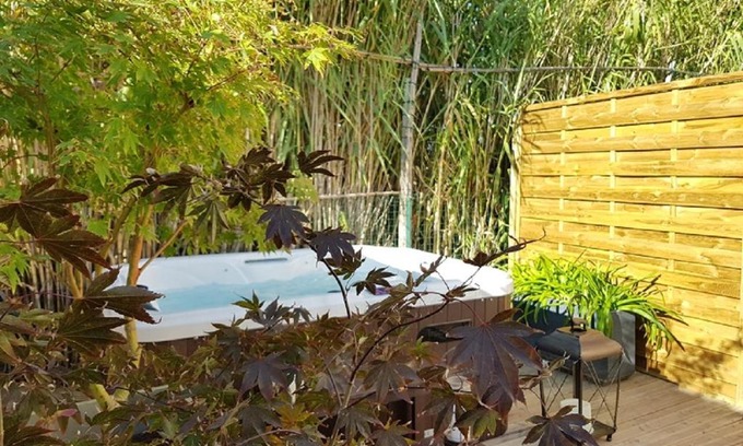 Moussan Casa | Gîte Les Roseaux Spa extérieur privatif inclus