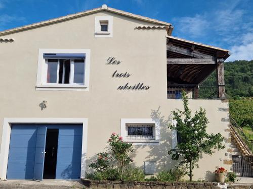 Besignan Apartamento | Gîte les trois abeilles