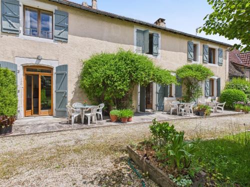 Montignac Casa | Gîte mitoyen pour 4 avec piscine commune