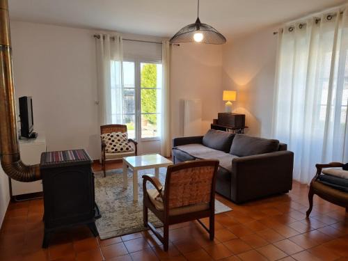 Saint-Sigismond Casa | Gîte moderne avec jardin, terrasse et parking privé - FR-1-590-538