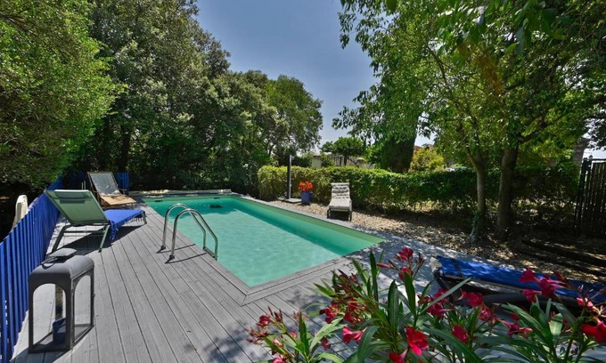 Lussan Apartamento | Gîte Pina - Gîte avec piscine partagée