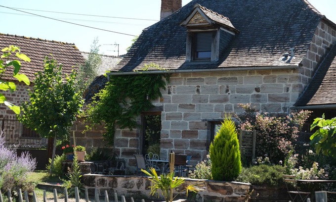 Saint-Bonnet-la-Riviere Casa | Gîte Pour 2 Personnes, en Campagne, Avec Piscine