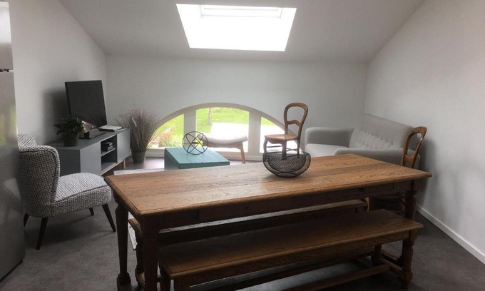Vroncourt Apartamento | Gîte rénové, 35 min de Nancy, près de châteaux, fibre, parking privé, idéal famille - FR-1-584-169