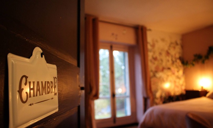 Mauperthuis Casa | Gîte Romantique Thème Alice au Pays des Merveilles