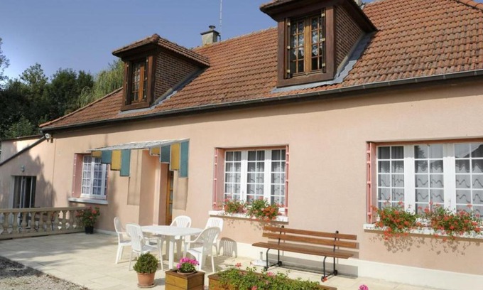 Saint-Remy-sous-Barbuise Casa | Gîte Saint-Remy-sous-Barbuise, 4 pièces, 6 personnes - FR-1-543-49