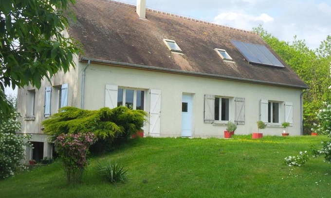 Saint-Jean-de-la-Motte Casa | Gîte spacieux avec salle de jeux, tennis et cheminée, idéal pour familles et amis jusqu'à 15 pers. - FR-1-410-223