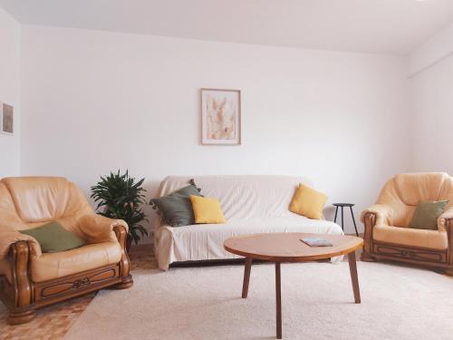 Marboue Casa | Gîte spacieux au cœur de Marboué - FR-1-581-155