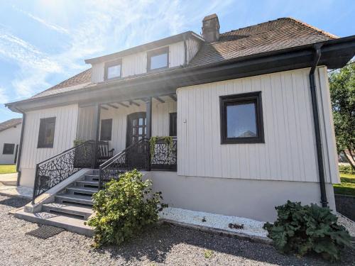 Saulcy-sur-Meurthe Casa | Gîte spacieux, confort moderne, jardin paisible - FR-1-589-695