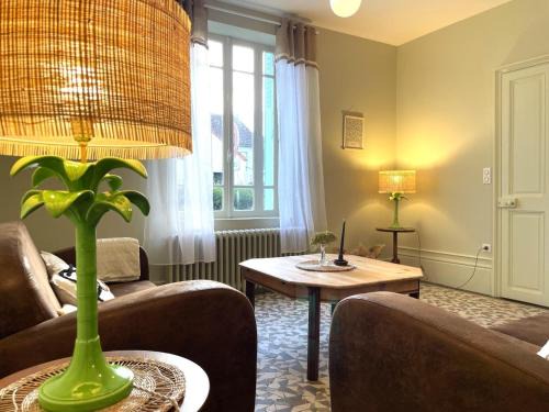 La Ferte-Hauterive Casa | Gîte tranquille avec jardin, parking et Wi-Fi à La Ferté-Hauterive - FR-1-489-549