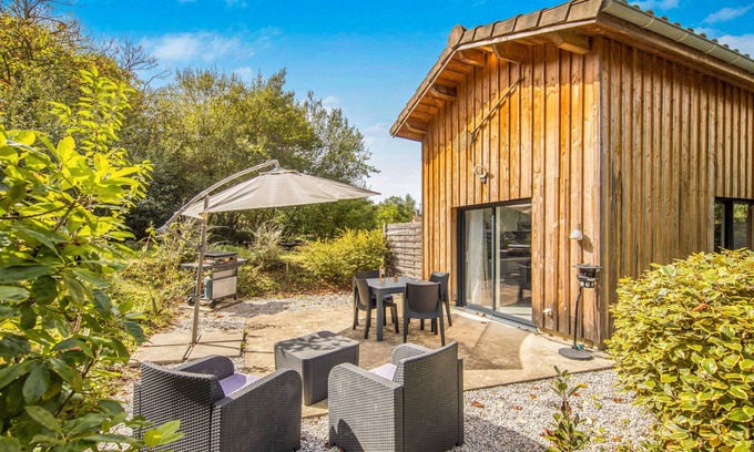 Baron Casa | Gîte Tulipier - La Grange aux Arbres