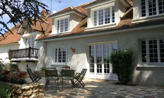 Villenauxe-la-Grande Casa | Gîte Villenauxe-la-Grande, 5 pièces, 9 personnes - FR-1-543-162