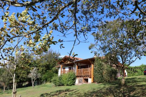 Osses Casa | Gîte Xuritenborda 7 personnes avec vue exceptionnelle sur les montagnes basque, Lits 180 King Size