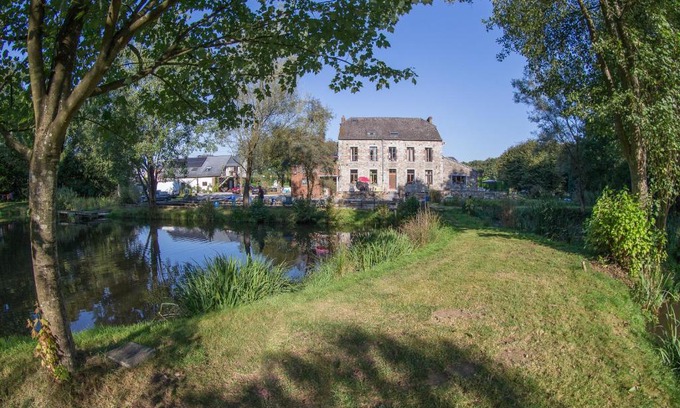 Momignies Casa | Gîtes pêche - à la ferme - "Rêve d'Eau" aux Etangs de Cendron En-Fr-Es