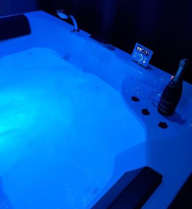 Courgains Casa | Gîtes & SPA du bien-être