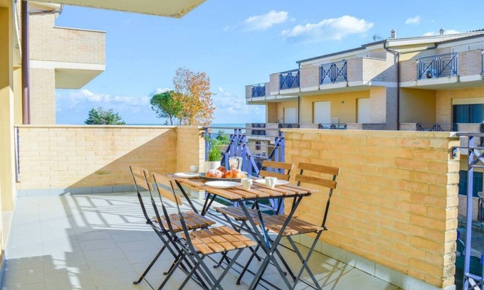 Foggetta Apartamento | G.Bay C14 - First floor apartment with balcony overlooking the sea and swimming