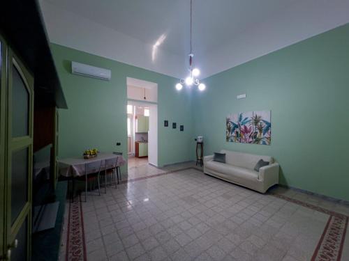 Torre Annunziata Casa | G&G House