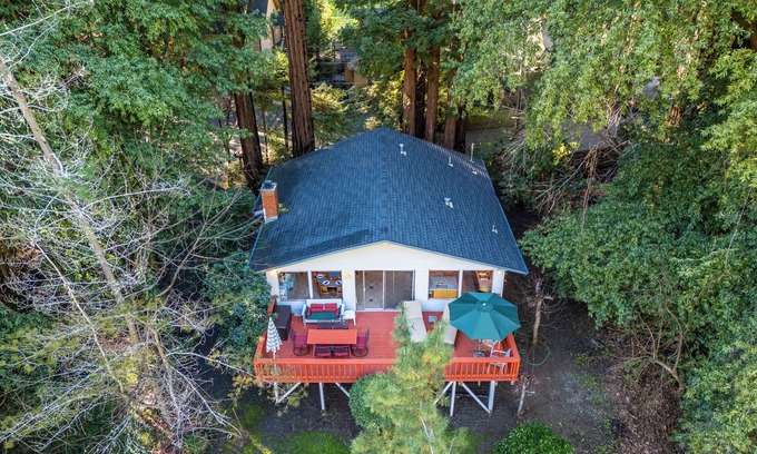 Sebastopol Casa | G's RiverView~Easygoing Cabin Getaway w/River views Near Golf WiFi/Open Space