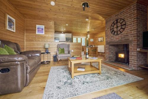 Thurstonfield Casa | Gadwall Lodge with Hot-tub