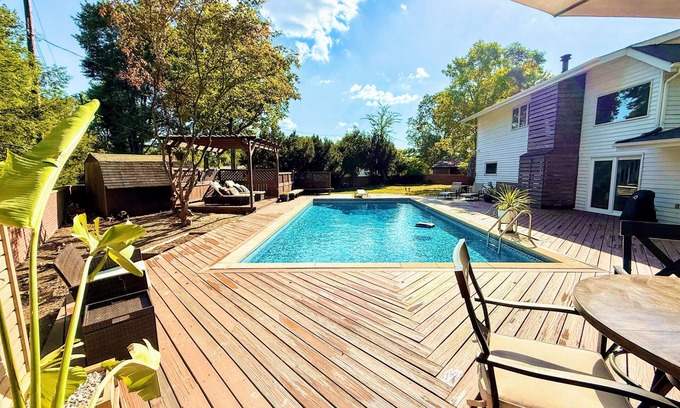 Gahanna Casa | Gahanna Luxury family/group retreat 5BR: 2K 2Q 1DB 3BA. Beautiful and spacious!
