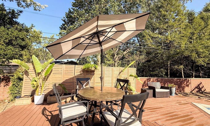Gahanna Casa | Gahanna Luxury family/group retreat 5BR: 2K 2Q 1DB 3BA. Beautiful and spacious!
