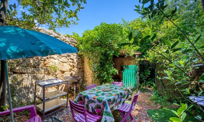 Poussan Apartamento | Gaia con jardín y aire acondicionado