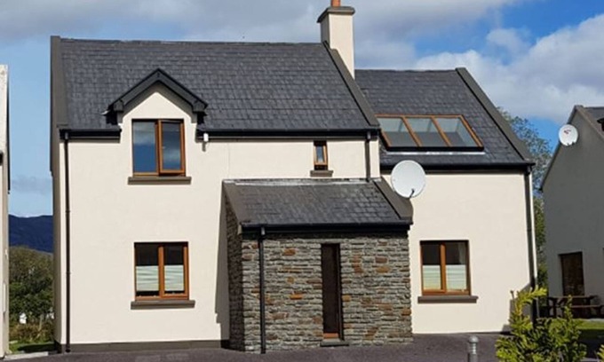 Sneem Casa | "Gairdín Beithe" - 10 Sneem LV - cerca de la costa, idílicas vistas a la montaña, Wi-Fi gratis