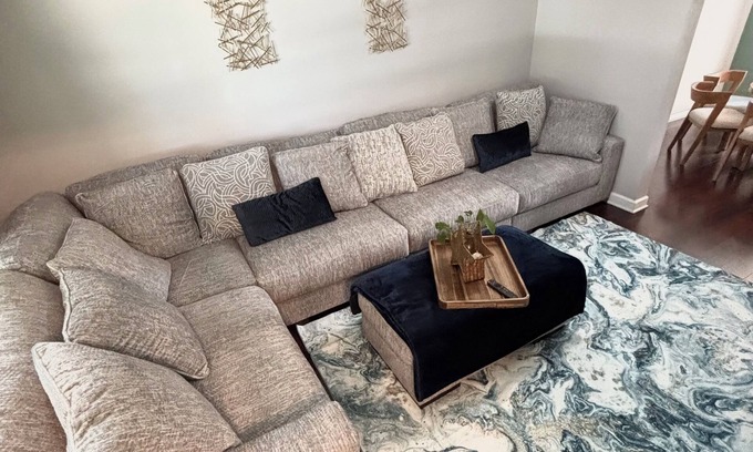 Aurora Casa | Galactic Oasis Wonderful 5 bedroom theme home, Wi-Fi, king beds and smart tvs
