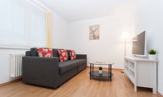 Lucerne Apartamento | Galaxy Apartments