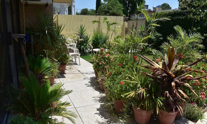 F-7 Sector Casa | Galaxy Guest House