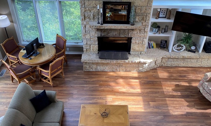 The Galena Territory Casa | Galena's Premier Lakeview 6 BR/5.5 BA Executive Home; Can rent as 4, 5 or 6 BR