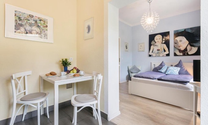 Leipziger Vorstadt Apartamento | Galeriewohnung in der Neustadt