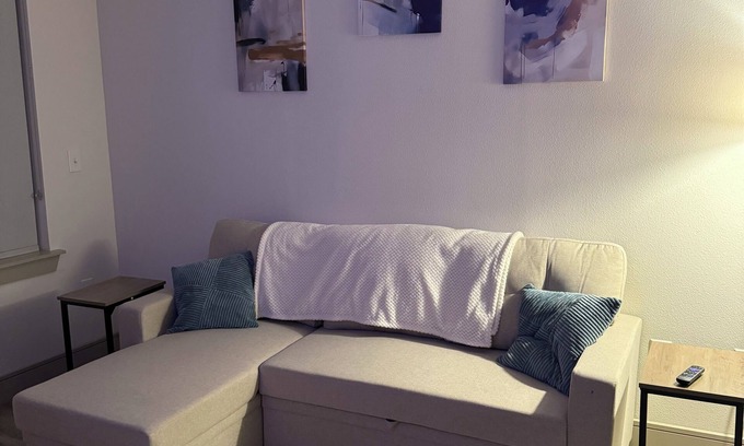 The Galleria Condominio | Galleria Retreat: Modern Comforts in Prime Houston Location - ALL YOU NEED!