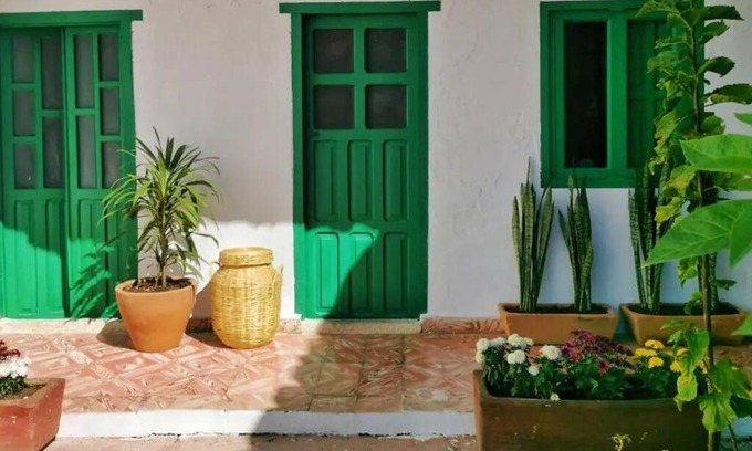Barrio de Mexicanos Casa | Gallinero, Casa Chiapaneca, No Parking, BAÑOS FUERA DE LAS HABITACIONES