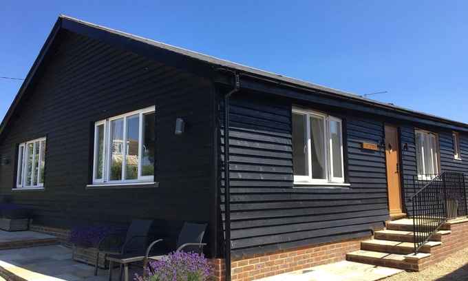 Findon Cabaña | Gallops Farm Holiday Cottages