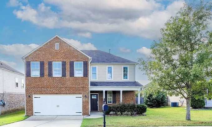 Coker Casa | Game Day Getaway – Sleeps 10 Plus - 20 Minutes from Bryant-Denny Stadium
