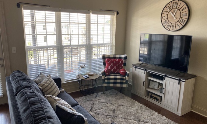 Tuscaloosa Condominio | Game Day Rental close to Bryant-Denny Stadium